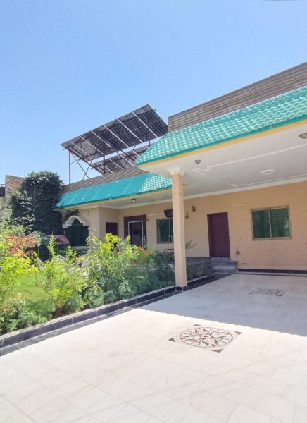 1 Kanal single story in Hayatabad phase 2 with luxury kitchen for sale