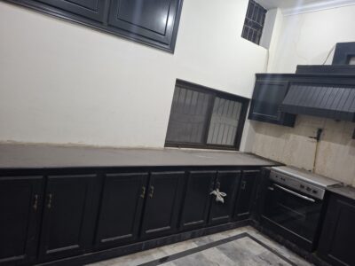 1 kanal upper portion for rent
